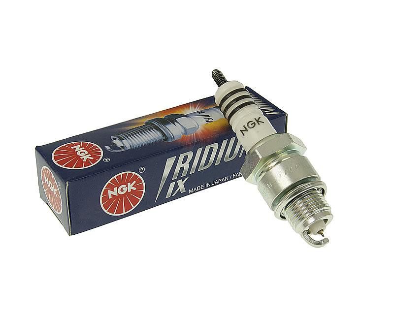 Vžigalna svečka - kratek navoj - NGK iridium BR6HIX