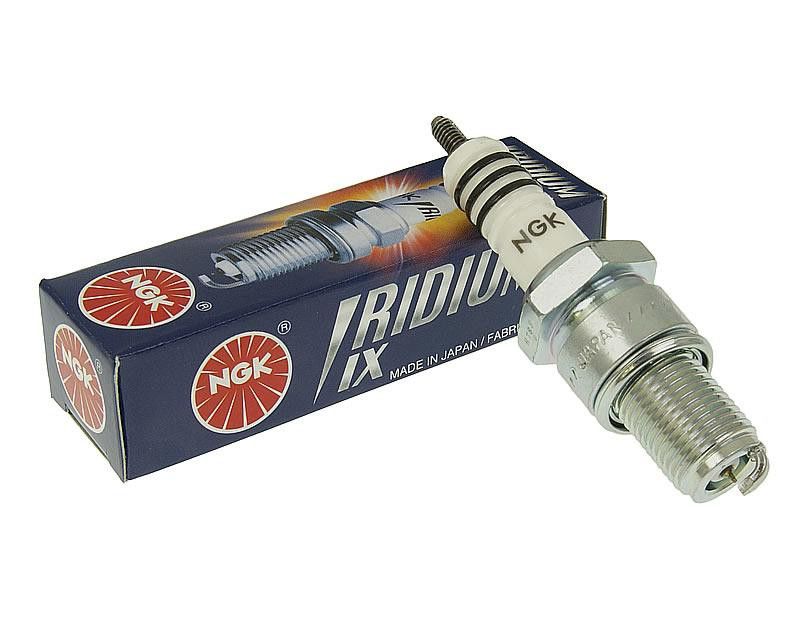 Vžigalna svečka NGK iridium BR9EIX