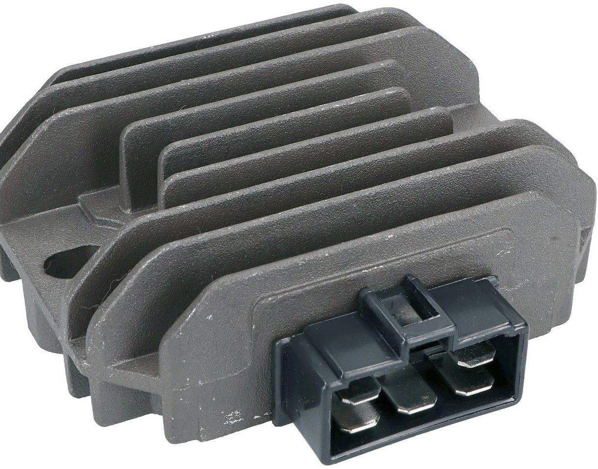 Regulator napetosti -5pin- Piaggio 50cc 2T (modeli z vbrizgom), Piaggio 125-200cc Leader